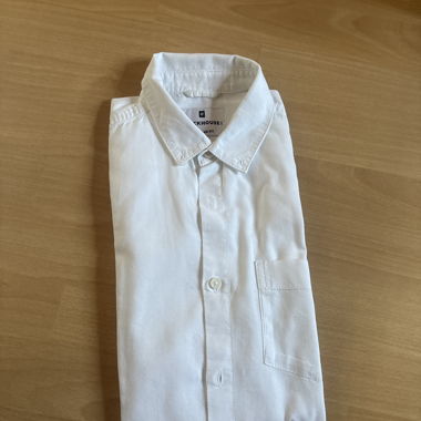 Chemise blanche à manches courtes