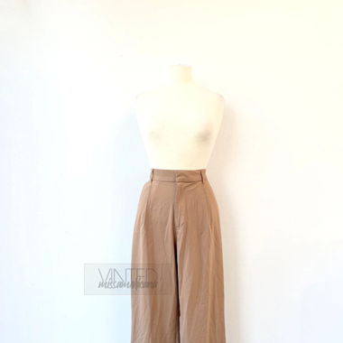 Culotte weites Bein ausgestellt