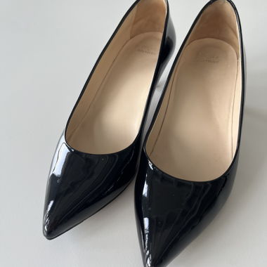 Pumps (patent, black)