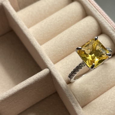 Quadtratische Citrinhio stein ring 