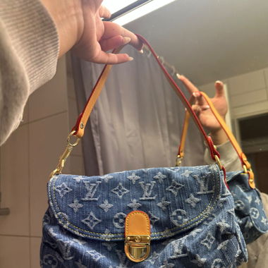 Brandneue Tasche