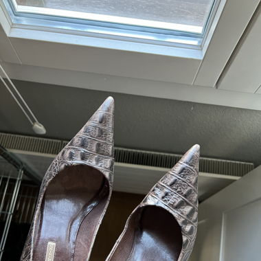 buffalo london kitten heels
