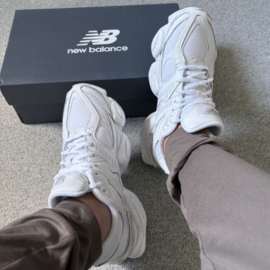 New Balance 9060