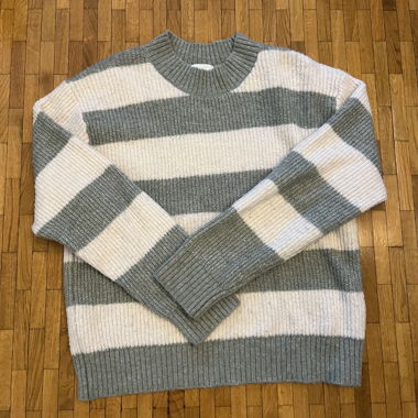 H&M sweater