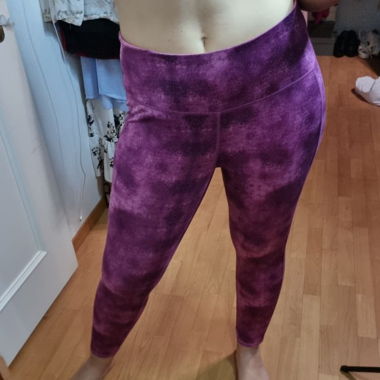 Gym Leggings Grösse L,Lila Batik-Optik