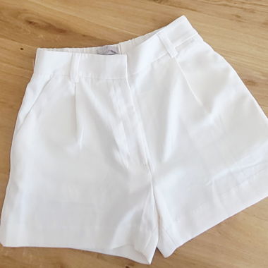 White-Cream Shorts