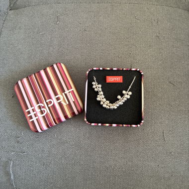 ESPRIT Kette in Geschenkdose