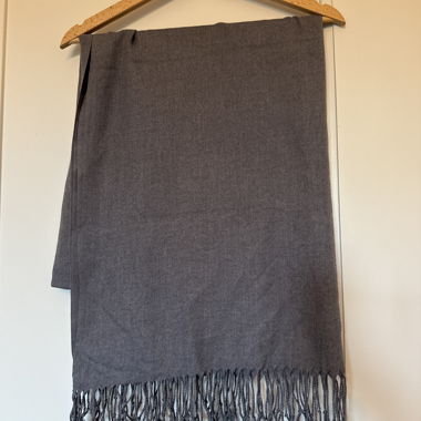 Grey Scarf with Tassels