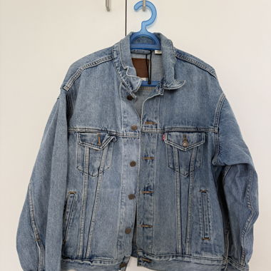 Jeansjacke Levi’s XS (Oversize) – helles Denim