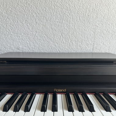 Piano numérique Roland HP 1600e