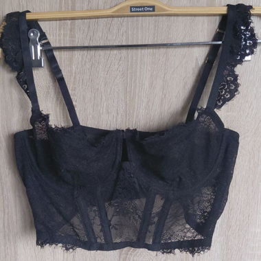 Bustier in pizzo nero
