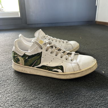 Sneaker