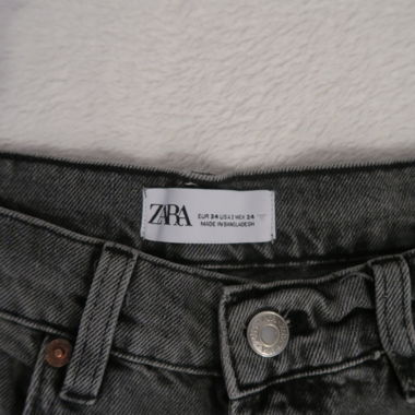 Girlfriend Jeans with Mid-Rise Waist