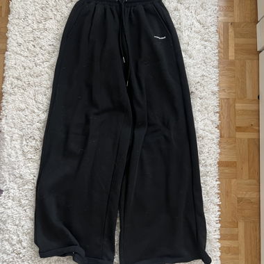 Pantaloni da jogging neri ampi