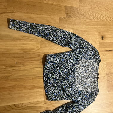 Flower crop top