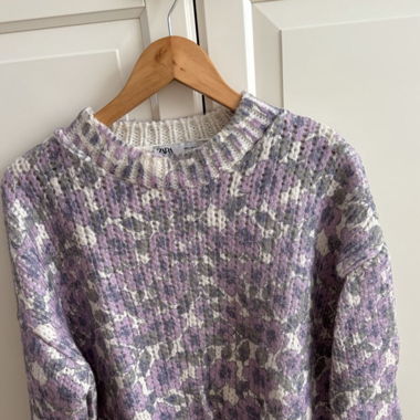 Floral Pullover size S oversized NP: 79.-