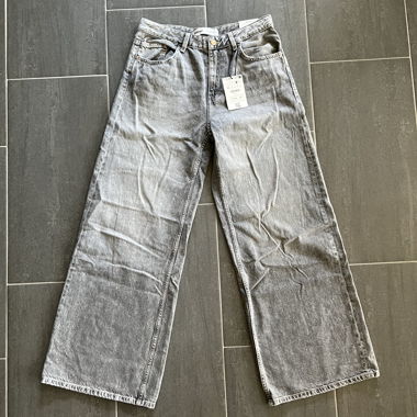 Jean à jambes larges Bershka