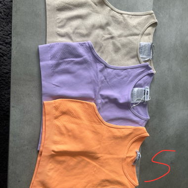 Set da 3 crop top senza maniche taglia S