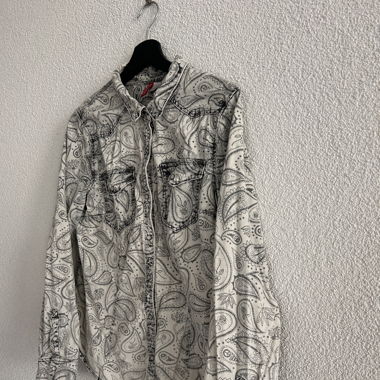 Jeanshemd mit Muster