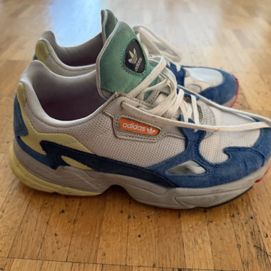 Sneaker Adidas colorati