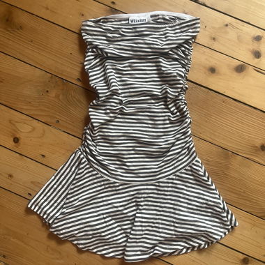 WEEKDAY tube kleid