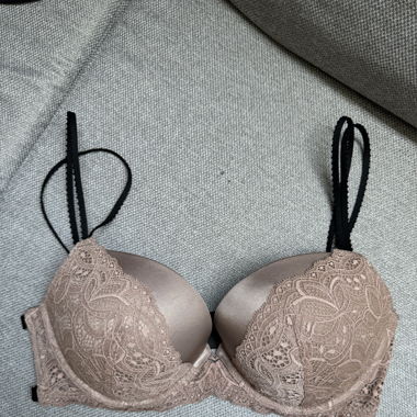 Victoria’s secret bra 