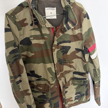 Zara Camouflage Jacke