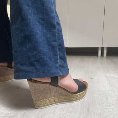Chaussures à talons compensées en cuir 