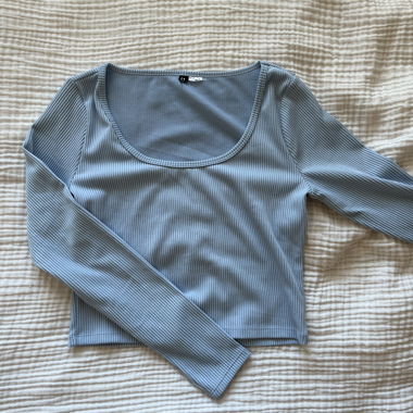 T-shirt bleu clair manches longues