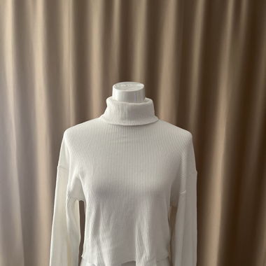 Rollkragenpullover weiss