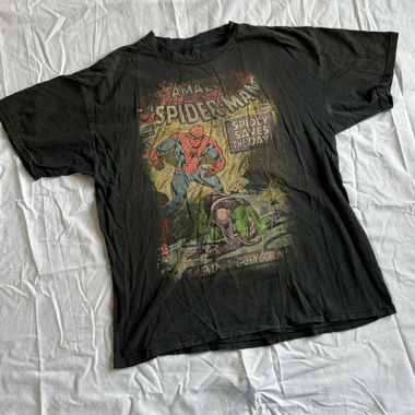 Vintage Spider-Man T‑Shirt — altes Superhelden‑Kleidungsstück
