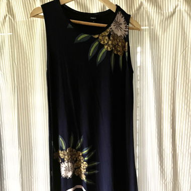 Blaues Midi Kleid mit Blumen - Desigual
