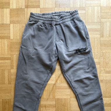 Training Pants, Live Fast Die Young