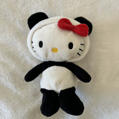 Hello Kitty Plushie 