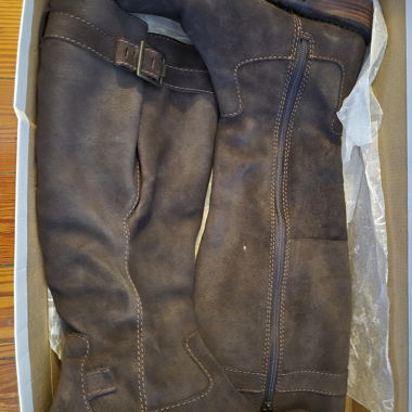 Stivali in pelle scamosciata marrone scuro Clarks taglia 40