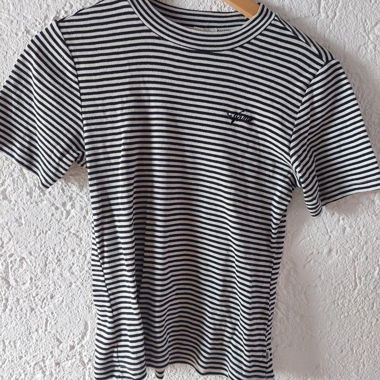 T-shirt aderente Vans