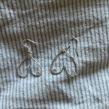Earring chest