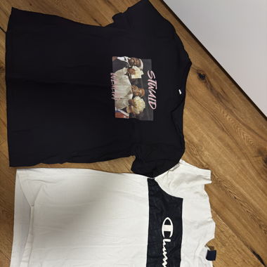 2 Tshirts