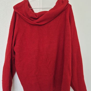 Pulli mit grossem Kragen