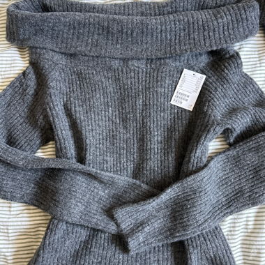 Pull épaules nues, H&M