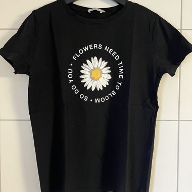 T-shirt Stradivarius