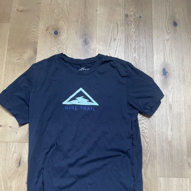 T-shirt Nike