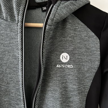 46 NORD Veste à capuche pour femmes Taille 38