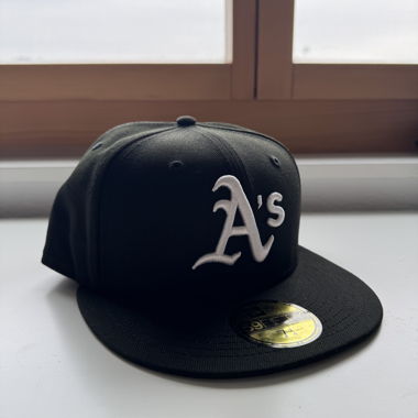 New Era Cap NEW available in 3 sizes