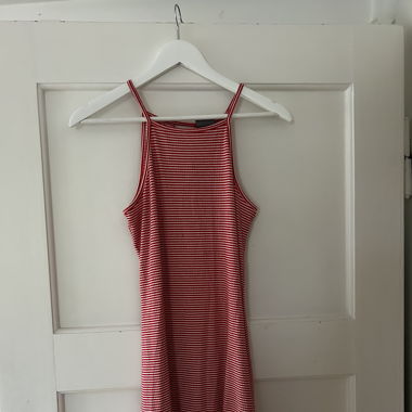 Sommerkleid rot gestreift