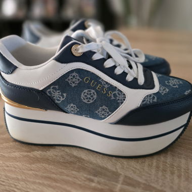Sneakers con zeppa GUESS