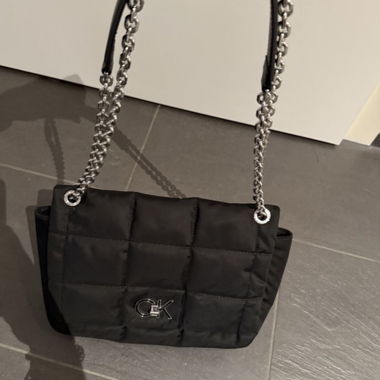 Calvin Klein Umhaengetasche