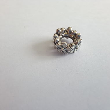 Pandora Daisy Pendant