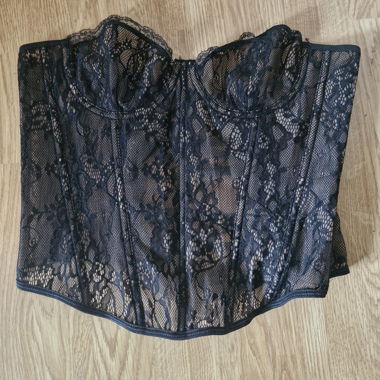 MICAS Bustier aus schwarzer Spitze
