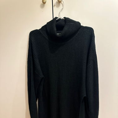 Pullover mit cutout